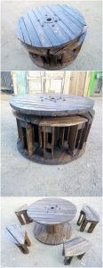 Pallet Table with Seats