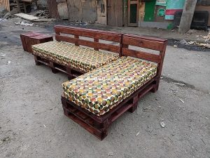 Shipping Pallet Outdoor Couch