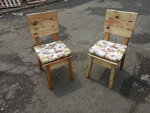Simple Pallet Chairs