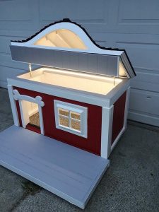 Wooden Pallet Dog House