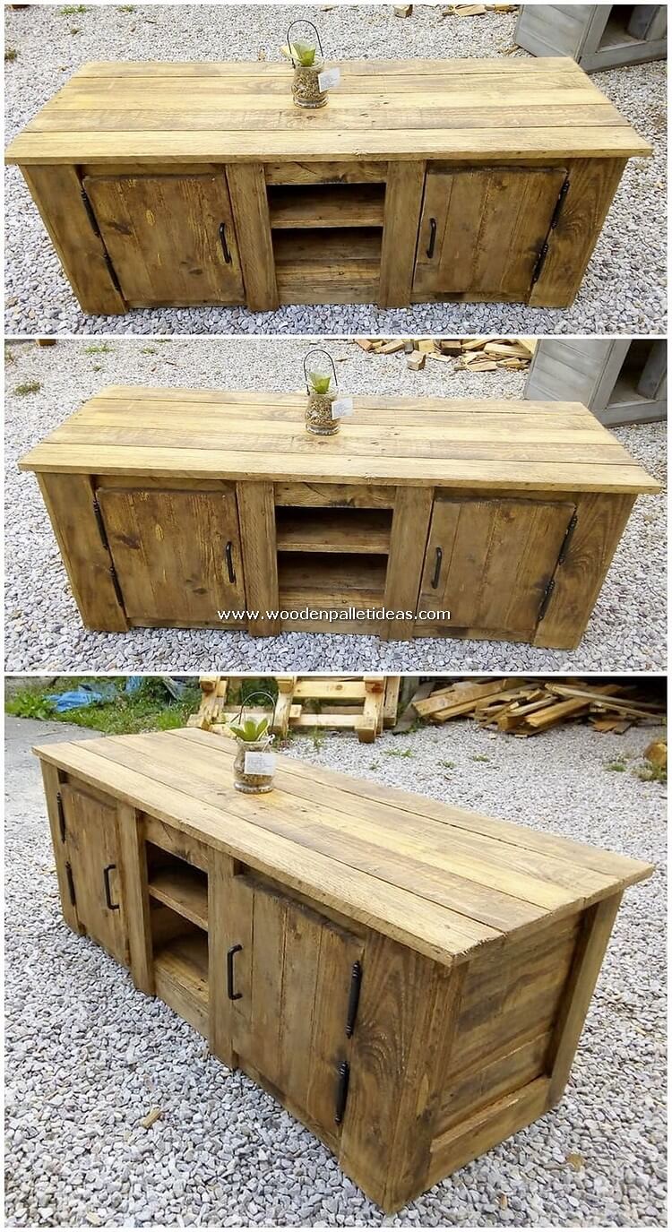 Wood-Pallet-Cabinet